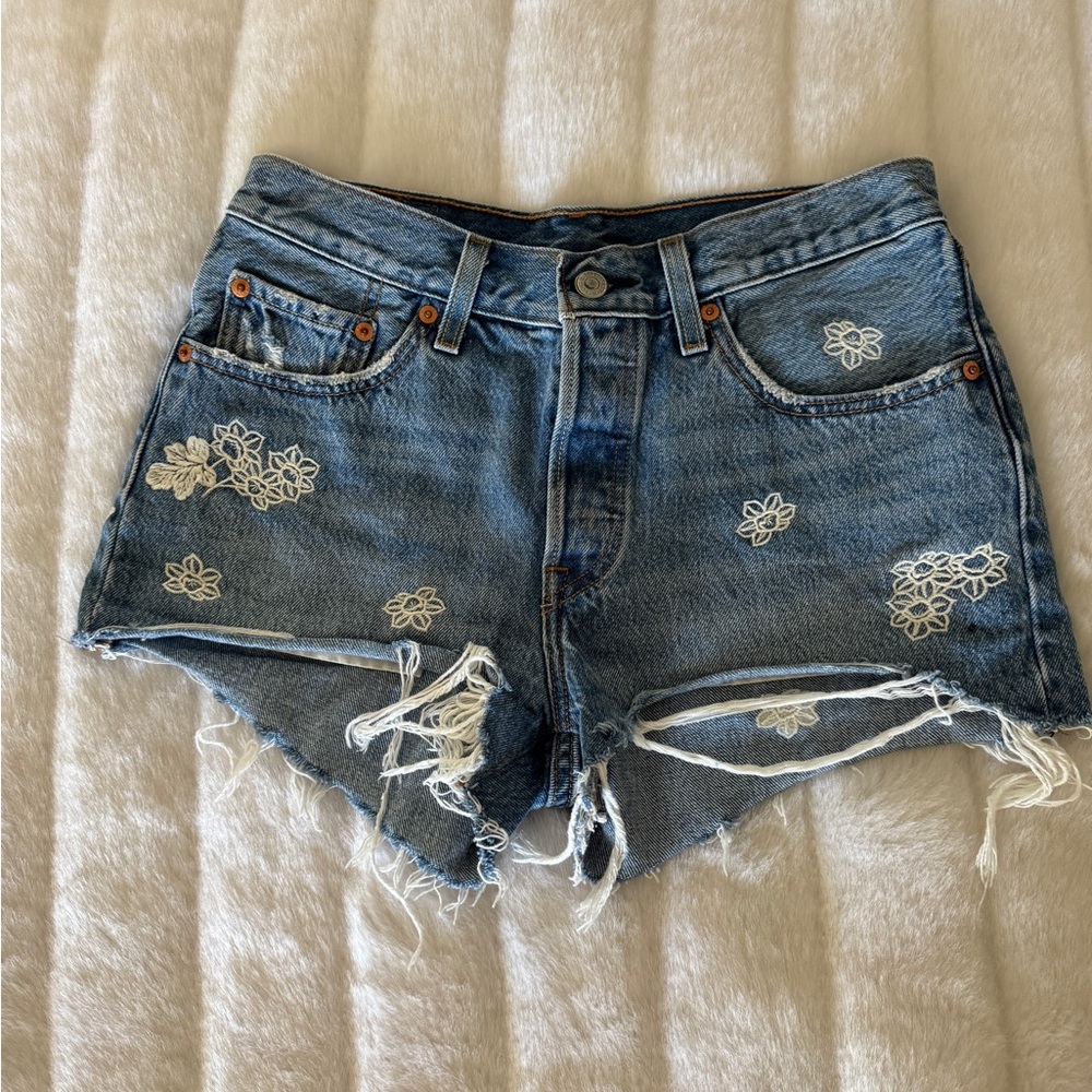 Levi’s 501 Embroidered Denim Women Jean Shorts
